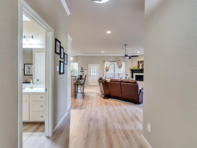 2605 Trippodo Street, Dickinson, TX 77539