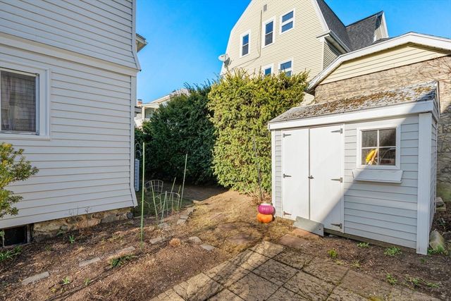 113 Langdon Ave, Watertown, MA 02472