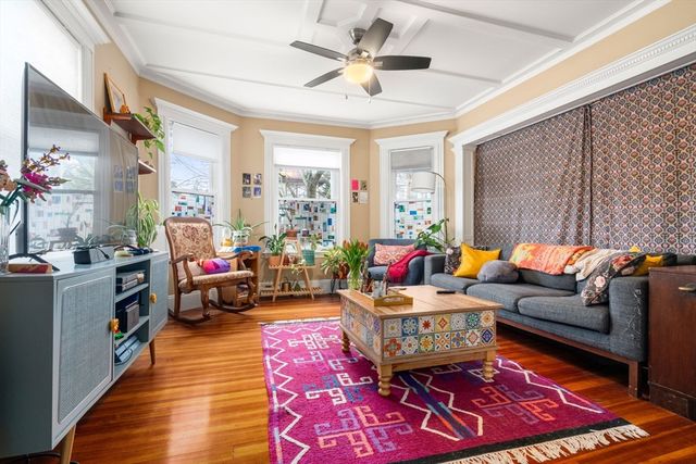 113 Langdon Ave, Watertown, MA 02472