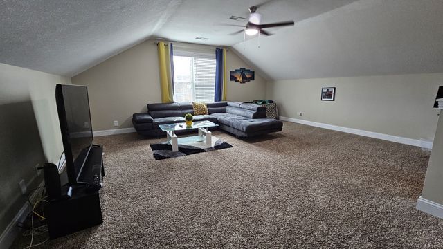 2393 Andersonville Dr, Clarksville, TN 37042