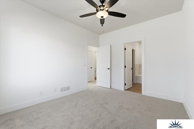 7806 N 94 Circle, Omaha, NE 68122