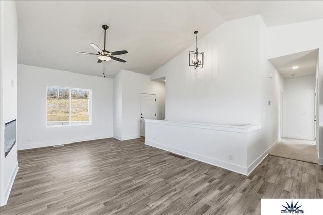 7806 N 94 Circle, Omaha, NE 68122