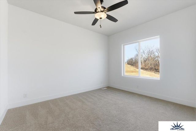 7806 N 94 Circle, Omaha, NE 68122