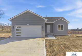 7806 N 94 Circle, Omaha, NE 68122