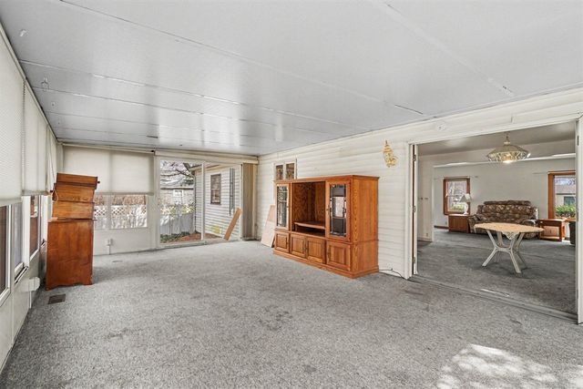 374 Elliot Road, Kalamazoo, MI 49048