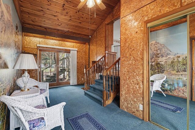 374 Elliot Road, Kalamazoo, MI 49048