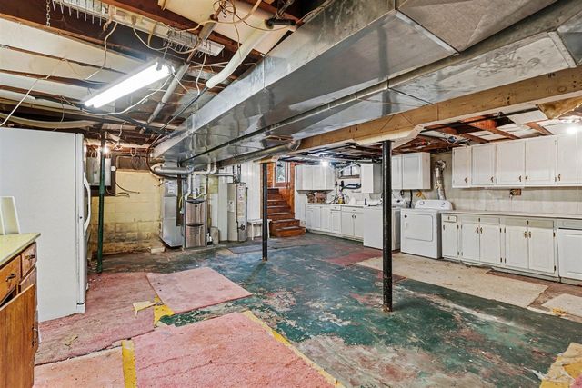 374 Elliot Road, Kalamazoo, MI 49048