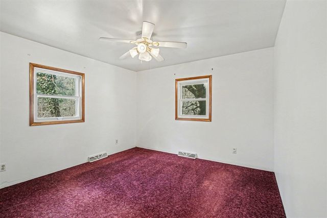 374 Elliot Road, Kalamazoo, MI 49048