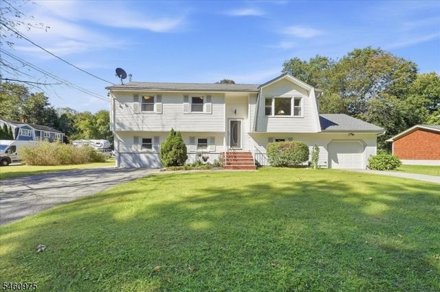 7 Paradise Trl, Vernon Twp., NJ 07460