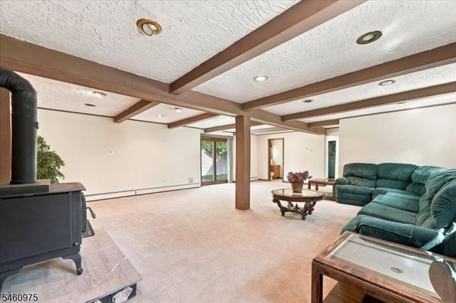 7 Paradise Trl, Vernon Twp., NJ 07460