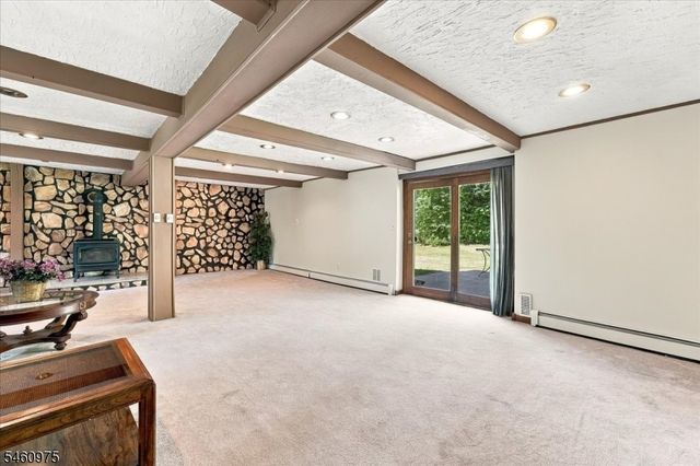 7 Paradise Trl, Vernon Twp., NJ 07460