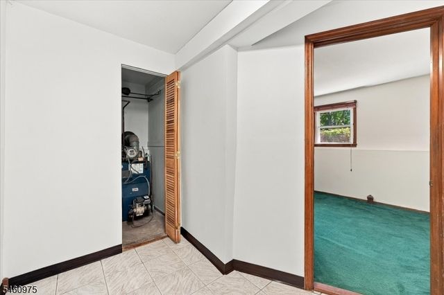 7 Paradise Trl, Vernon Twp., NJ 07460