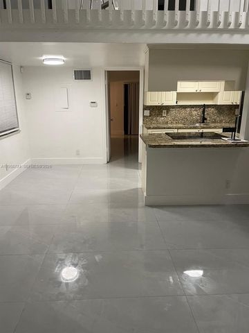 1455 Holly Heights Dr 40, Fort Lauderdale, FL 33304