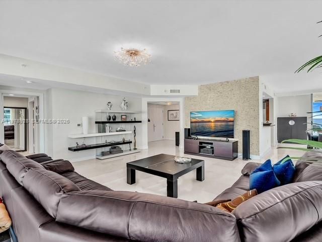 3535 S Ocean Drive 905, Hollywood, FL 33019
