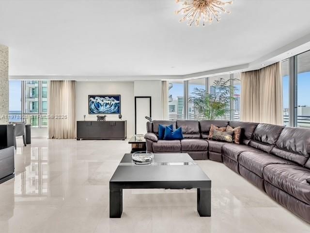 3535 S Ocean Drive 905, Hollywood, FL 33019