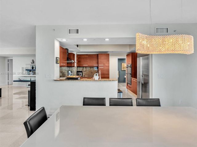 3535 S Ocean Drive 905, Hollywood, FL 33019