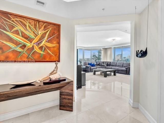 3535 S Ocean Drive 905, Hollywood, FL 33019