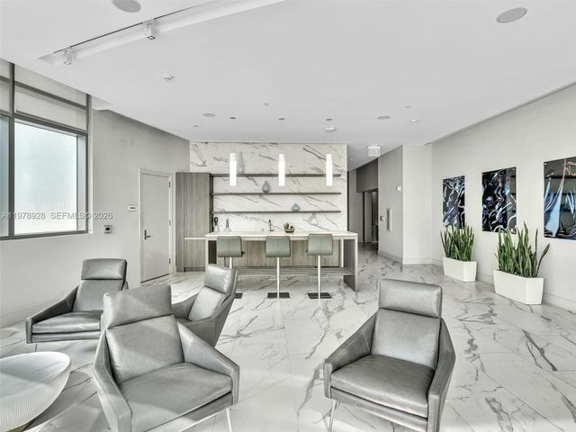 3535 S Ocean Drive 905, Hollywood, FL 33019