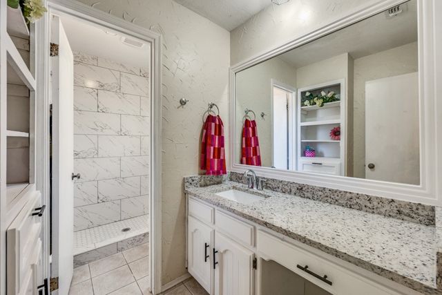 6917 Bennington Drive, Watauga, TX 76148