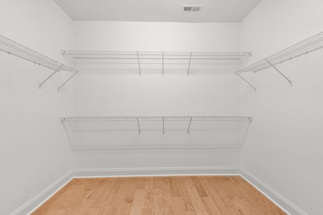 835 Meadowcrest Way, Lebanon, TN 37090