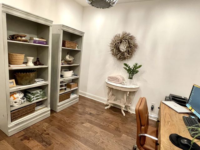 835 Meadowcrest Way, Lebanon, TN 37090