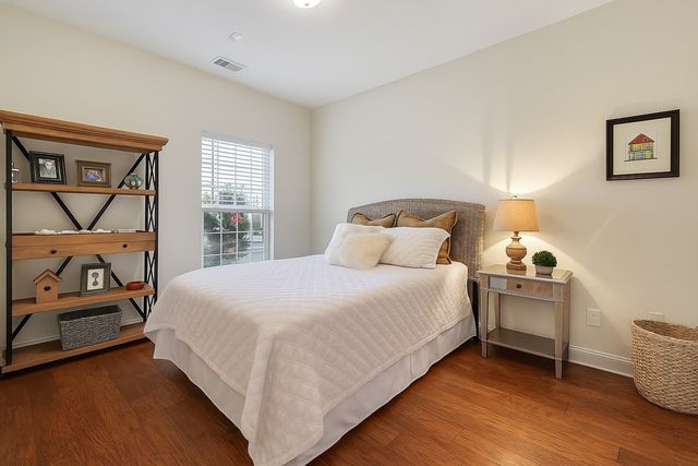 835 Meadowcrest Way, Lebanon, TN 37090