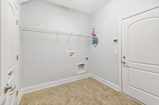 835 Meadowcrest Way, Lebanon, TN 37090