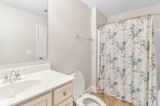 835 Meadowcrest Way, Lebanon, TN 37090