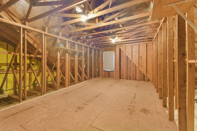 835 Meadowcrest Way, Lebanon, TN 37090