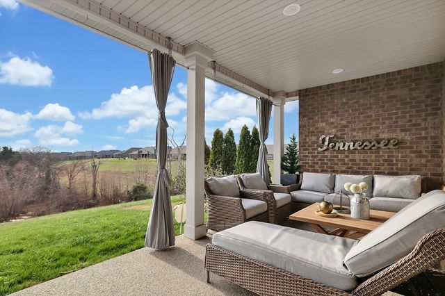 835 Meadowcrest Way, Lebanon, TN 37090