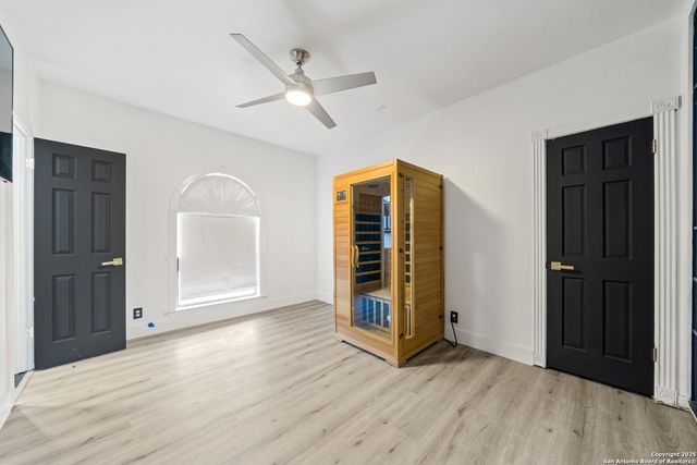 6307 Hidden Hollow, Windcrest, TX 78239