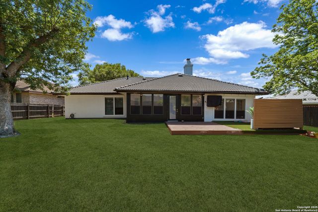 6307 Hidden Hollow, Windcrest, TX 78239