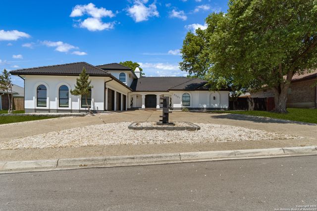 6307 Hidden Hollow, Windcrest, TX 78239