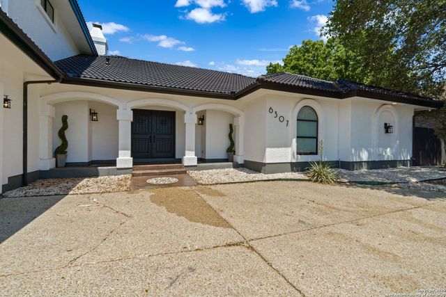 6307 Hidden Hollow, Windcrest, TX 78239