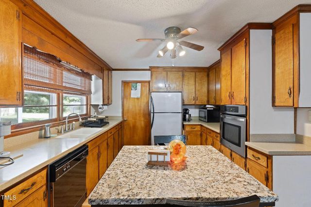 106 Honey Dew Drive, Dudley, NC 28333