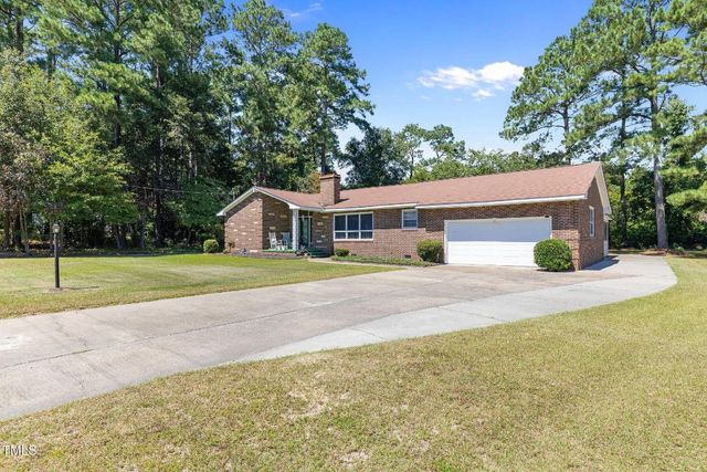 106 Honey Dew Drive, Dudley, NC 28333