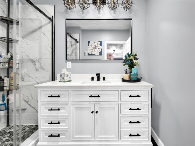 86 Woodward Avenue, East Providence, RI 02914