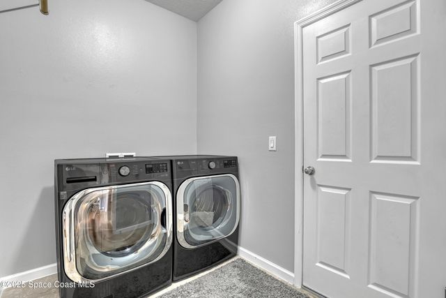 580 Easton Forest Circle SE, Palm Bay, FL 32909