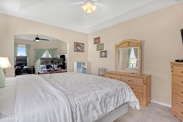 580 Easton Forest Circle SE, Palm Bay, FL 32909