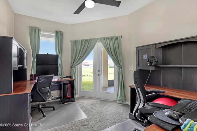 580 Easton Forest Circle SE, Palm Bay, FL 32909