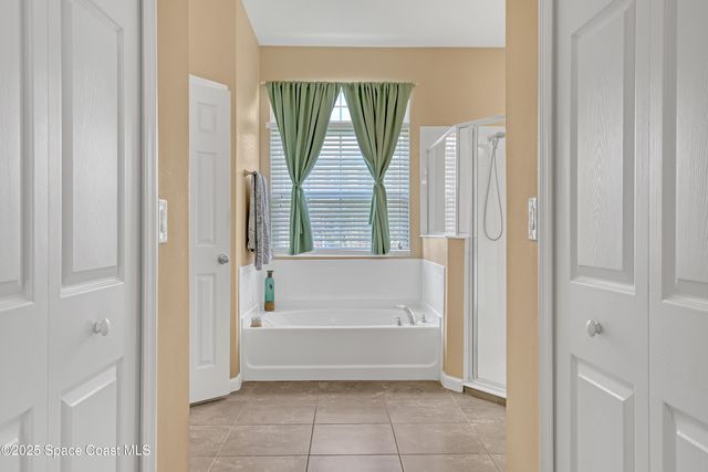 580 Easton Forest Circle SE, Palm Bay, FL 32909