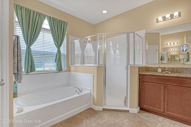580 Easton Forest Circle SE, Palm Bay, FL 32909