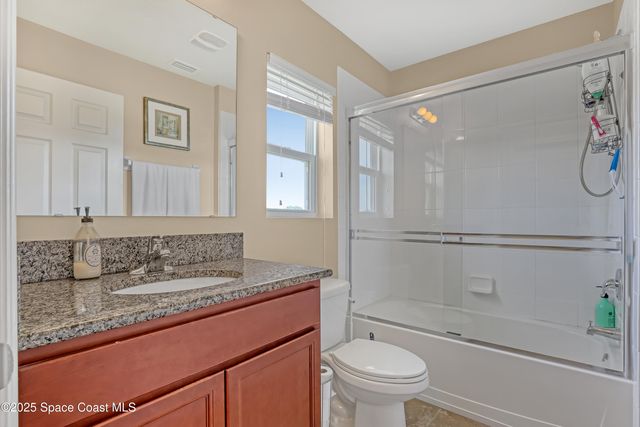 580 Easton Forest Circle SE, Palm Bay, FL 32909