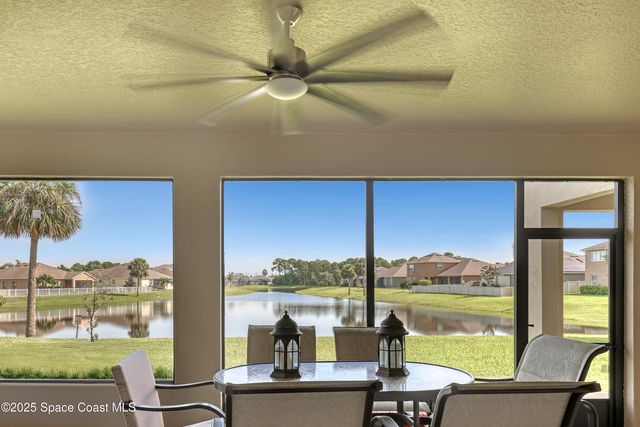 580 Easton Forest Circle SE, Palm Bay, FL 32909