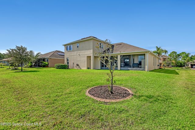 580 Easton Forest Circle SE, Palm Bay, FL 32909