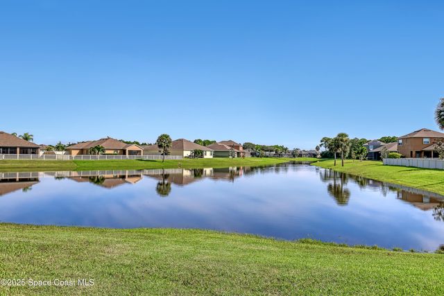 580 Easton Forest Circle SE, Palm Bay, FL 32909