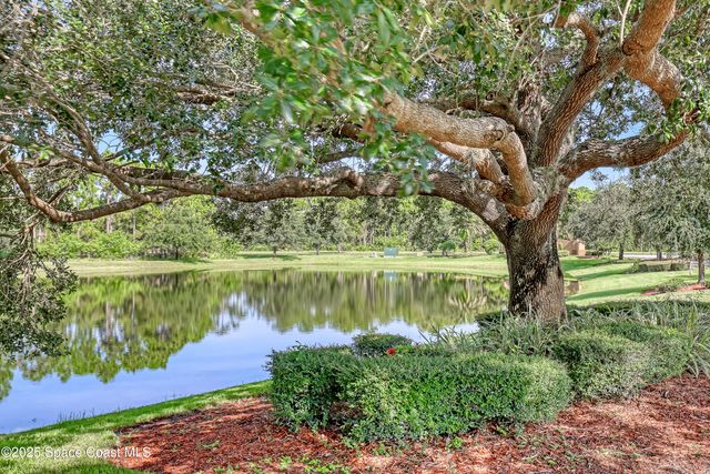 580 Easton Forest Circle SE, Palm Bay, FL 32909