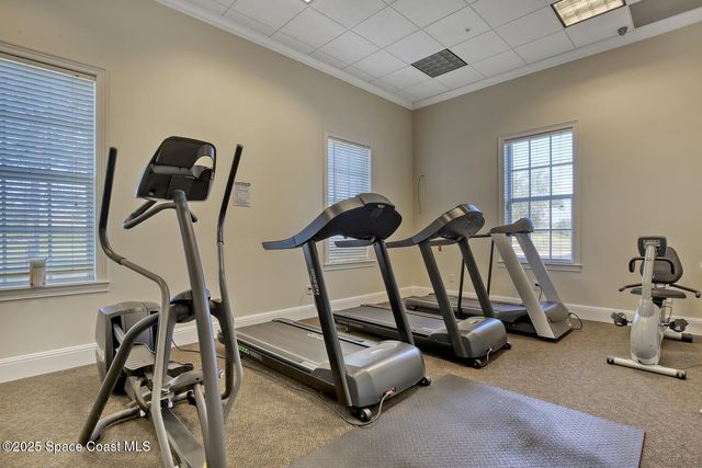 580 Easton Forest Circle SE, Palm Bay, FL 32909