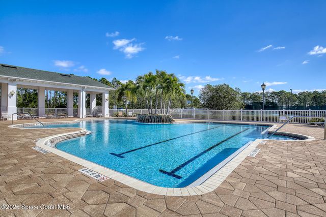 580 Easton Forest Circle SE, Palm Bay, FL 32909