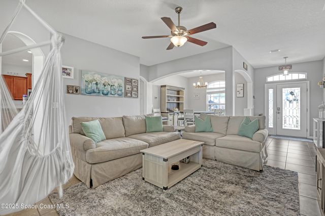 580 Easton Forest Circle SE, Palm Bay, FL 32909